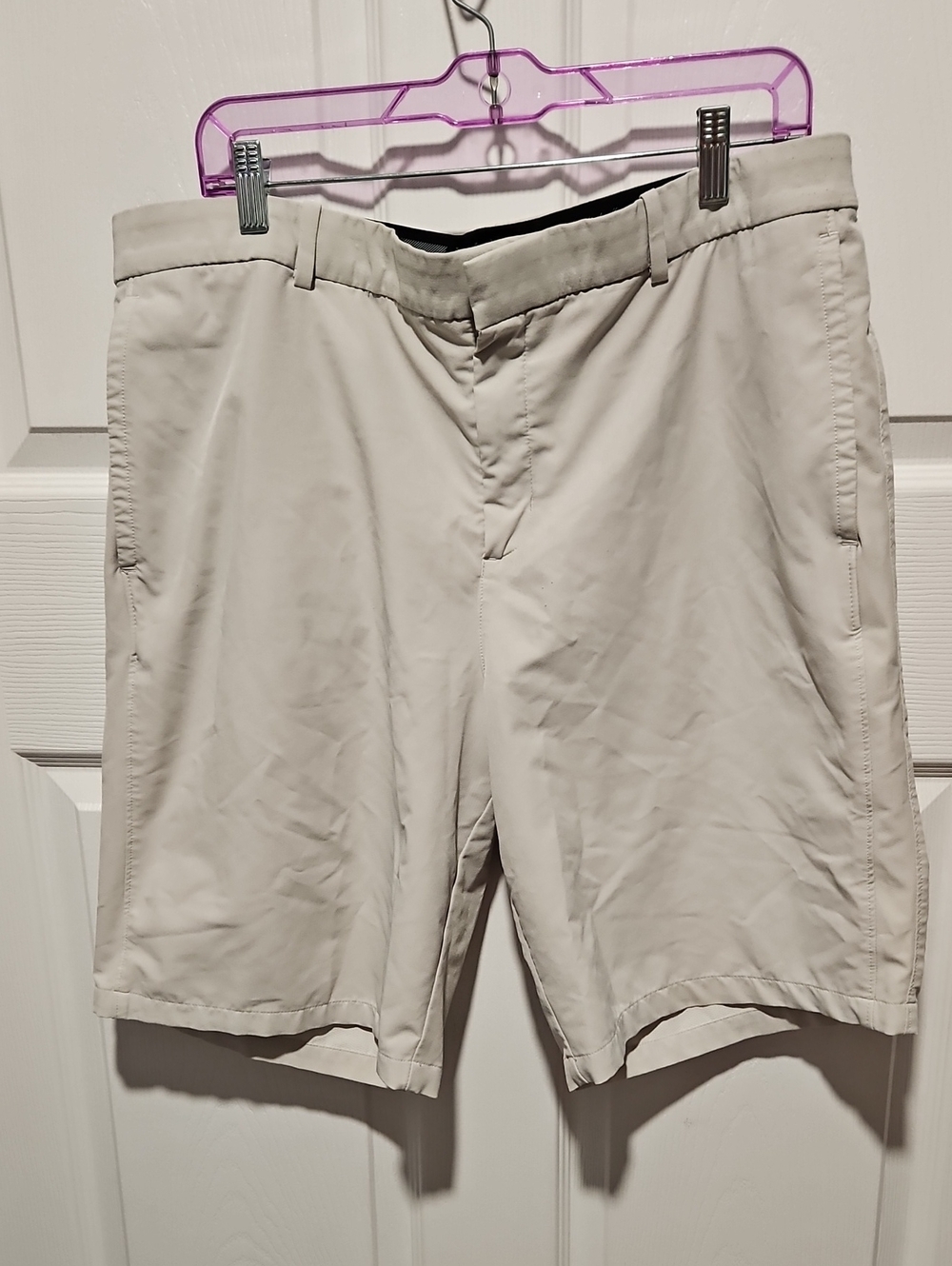 Nike Men's Light Beige Flat-Front Shorts-Size 38